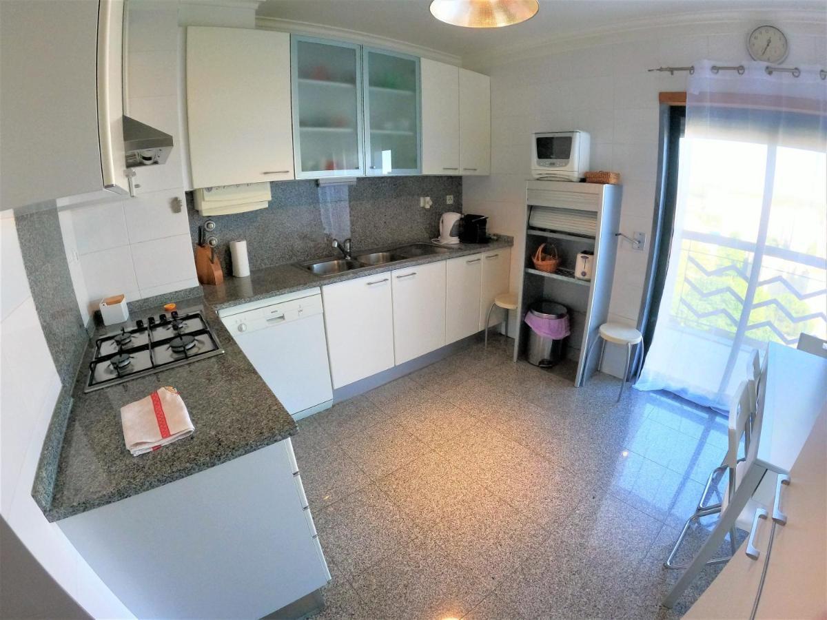 Lisbon 2 Bedroom Apartment With Balcony In Algés Exteriör bild