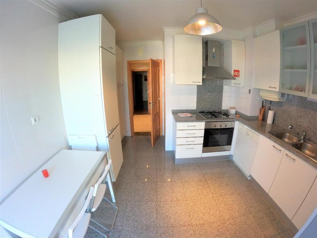 Lisbon 2 Bedroom Apartment With Balcony In Algés Exteriör bild