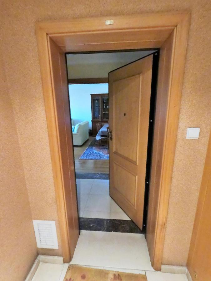 Lisbon 2 Bedroom Apartment With Balcony In Algés Exteriör bild